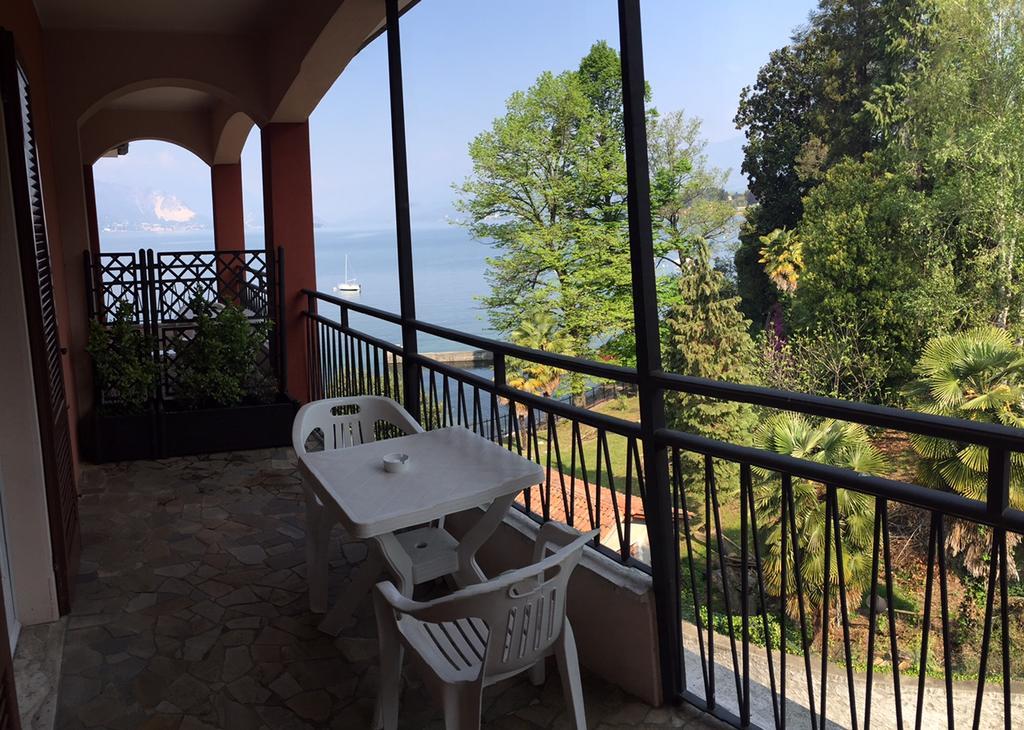 Albergo Riva Reno Di Leggiuno Exterior foto